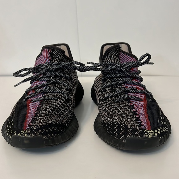 ADIDAS YEEZY BOOST 350 v2 NON- REFLECTIVE MENS 6.5 WOMENS 7.5 - Picture 3 of 16